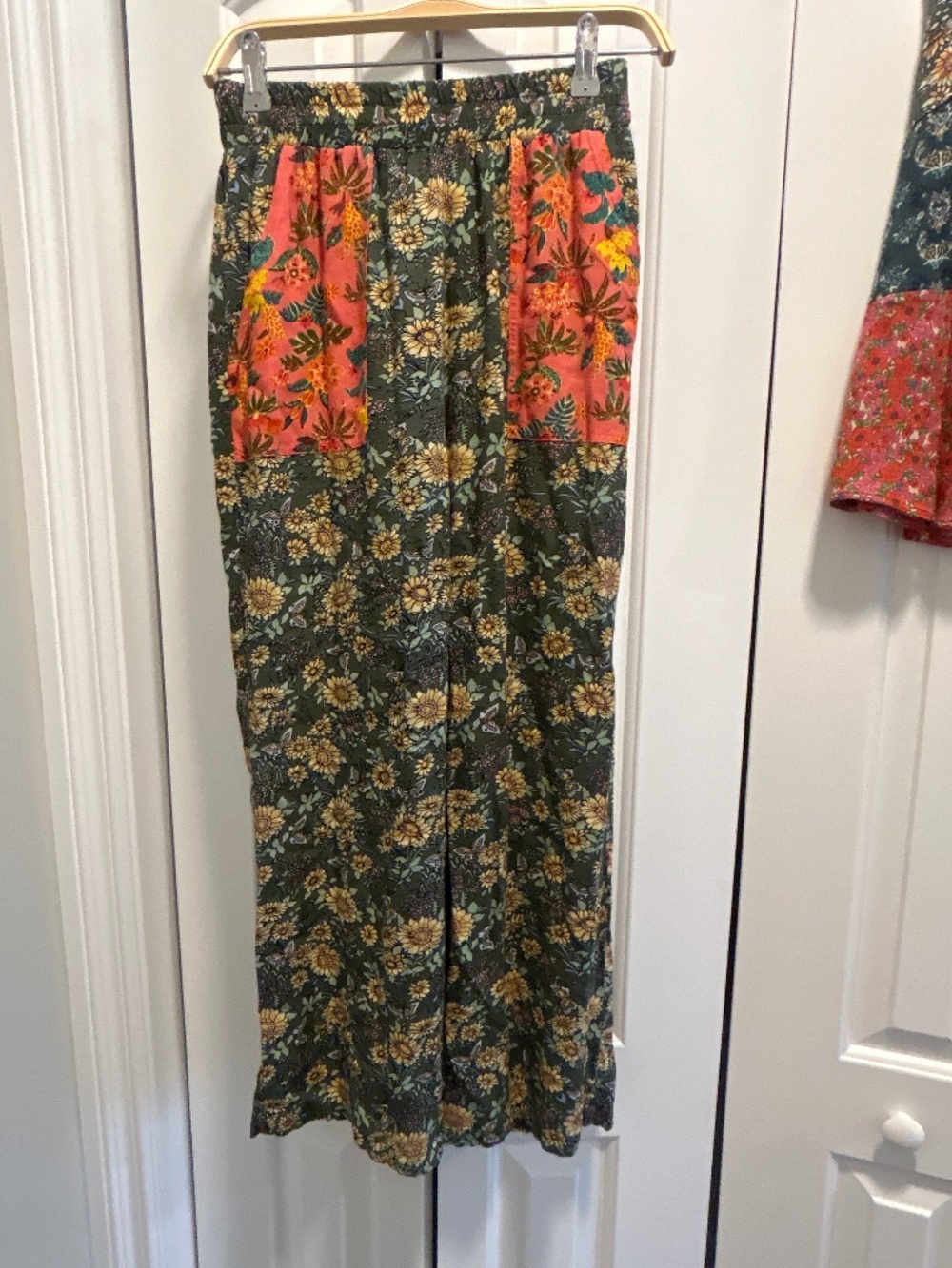 Natural life, BoHo floral print pants